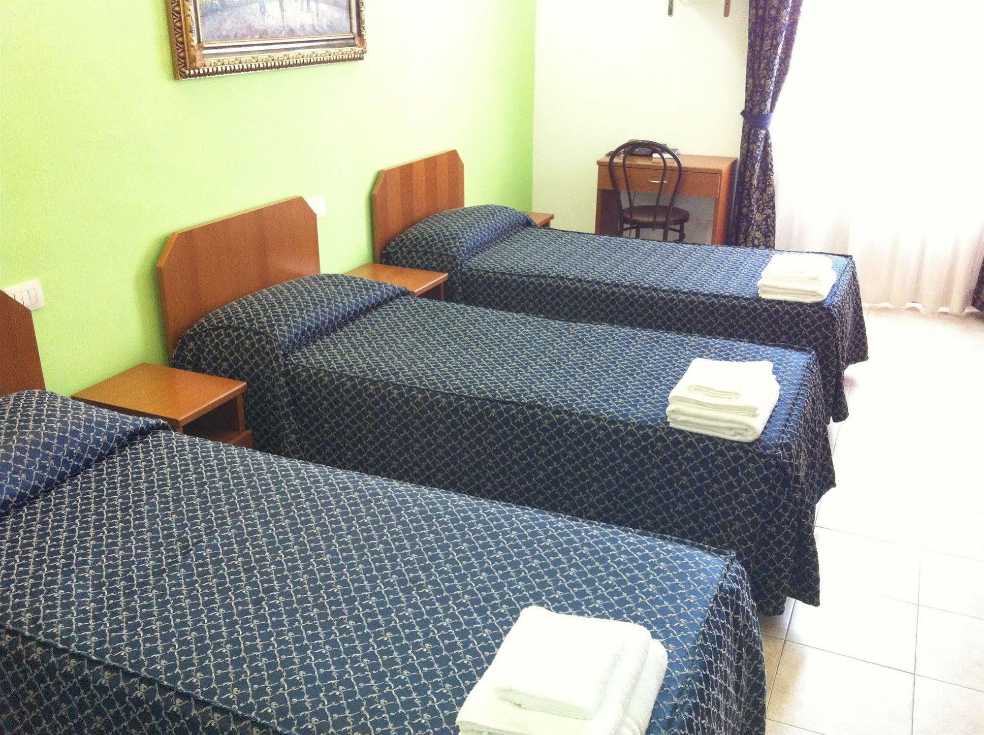 Hotel Aurelia Milano Centrale Zewnętrze zdjęcie